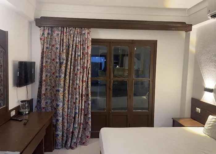 Mashrabiya Otel 4*